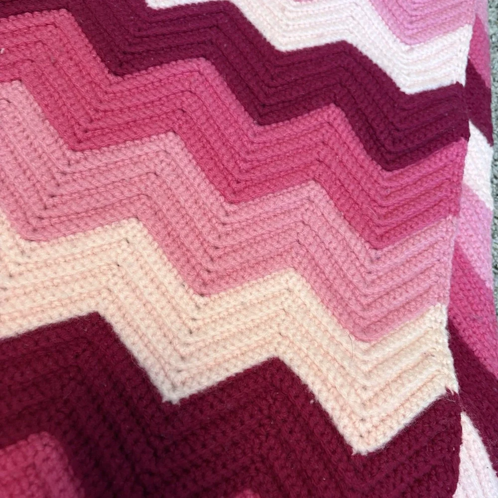 Handmade 70s Crochet Throw Chevron Afghan Cottagecore 60x72 Zigzag Blanket Pinks
